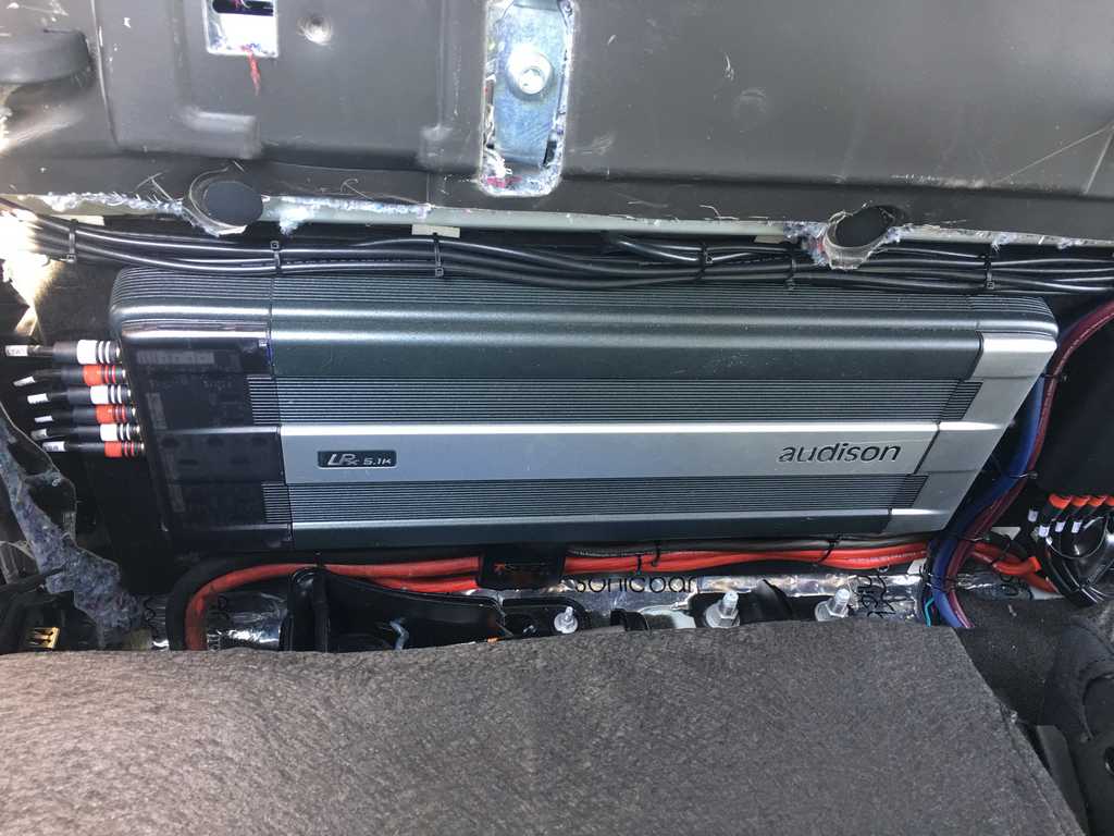 2018 silverado door speakers